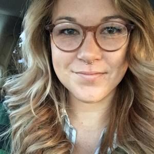 Meet your Posher, Alyssa